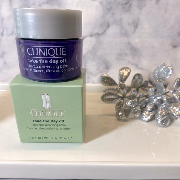 Clinique Take The Day Off Charcoal Cleansing Balm, NEW - Full Size 0.5 oz/15 ml - Picture 2 of 14